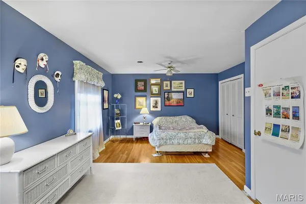$590,000 | 421 Andover Lane, Ballwin, MO 63011
