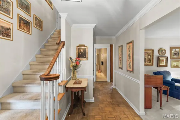 $590,000 | 421 Andover Lane, Ballwin, MO 63011