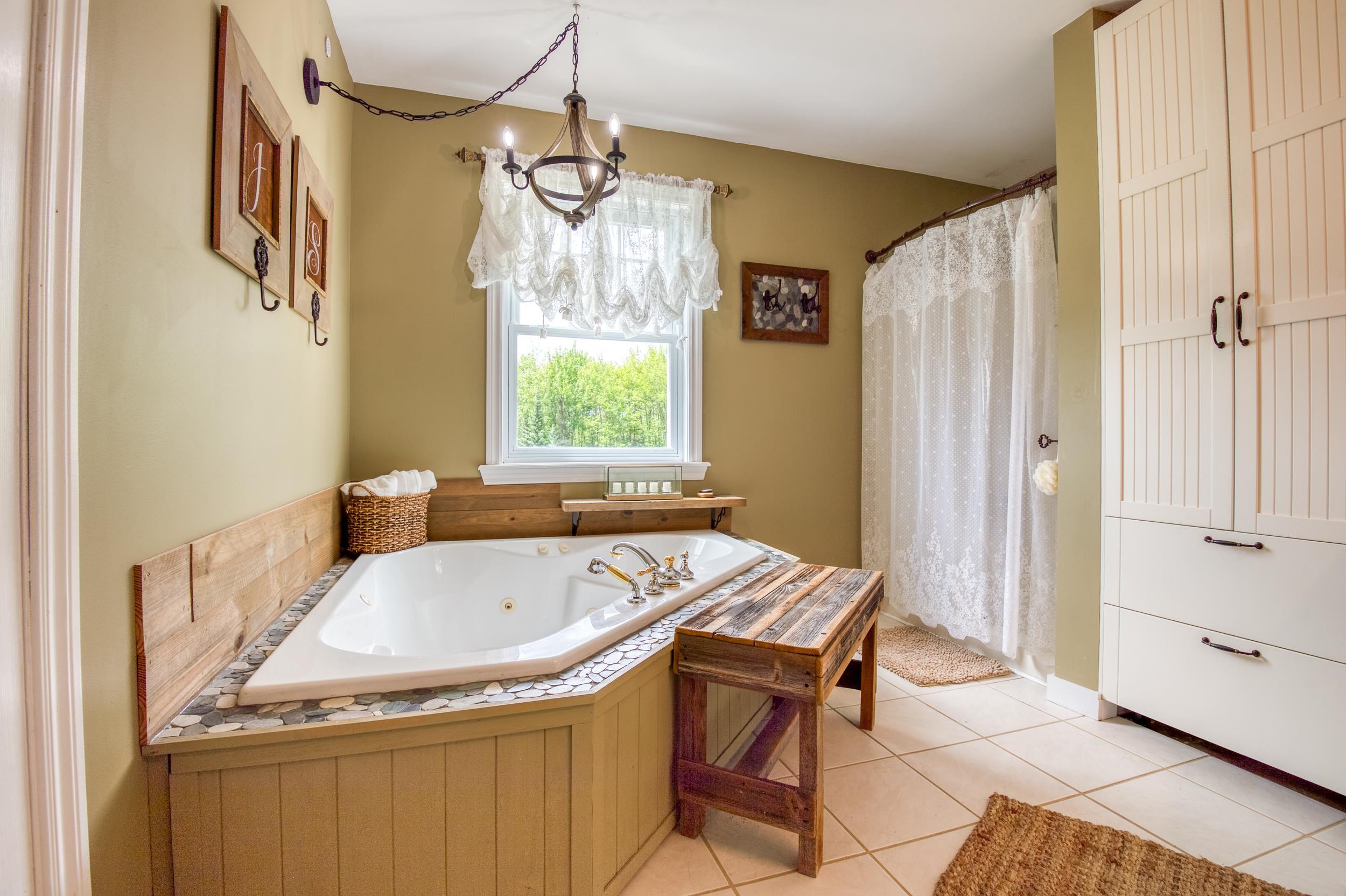1087 Shadow Lake Road Waterford, VT 05819 - Photo 19 of 40