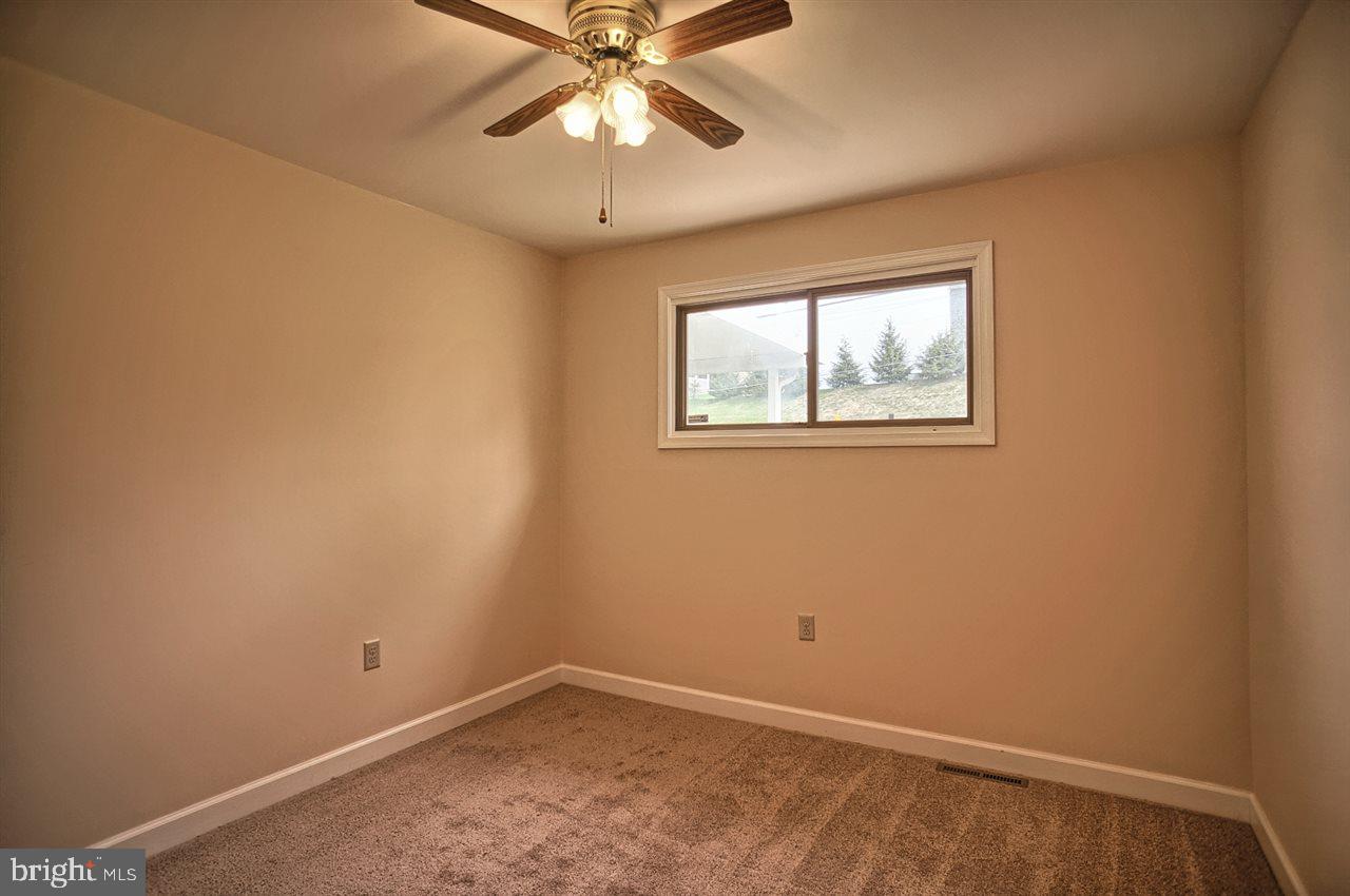 7808 Jonestown Road Harrisburg, PA 17112 - Photo 17 of 24 Gallery Image 17