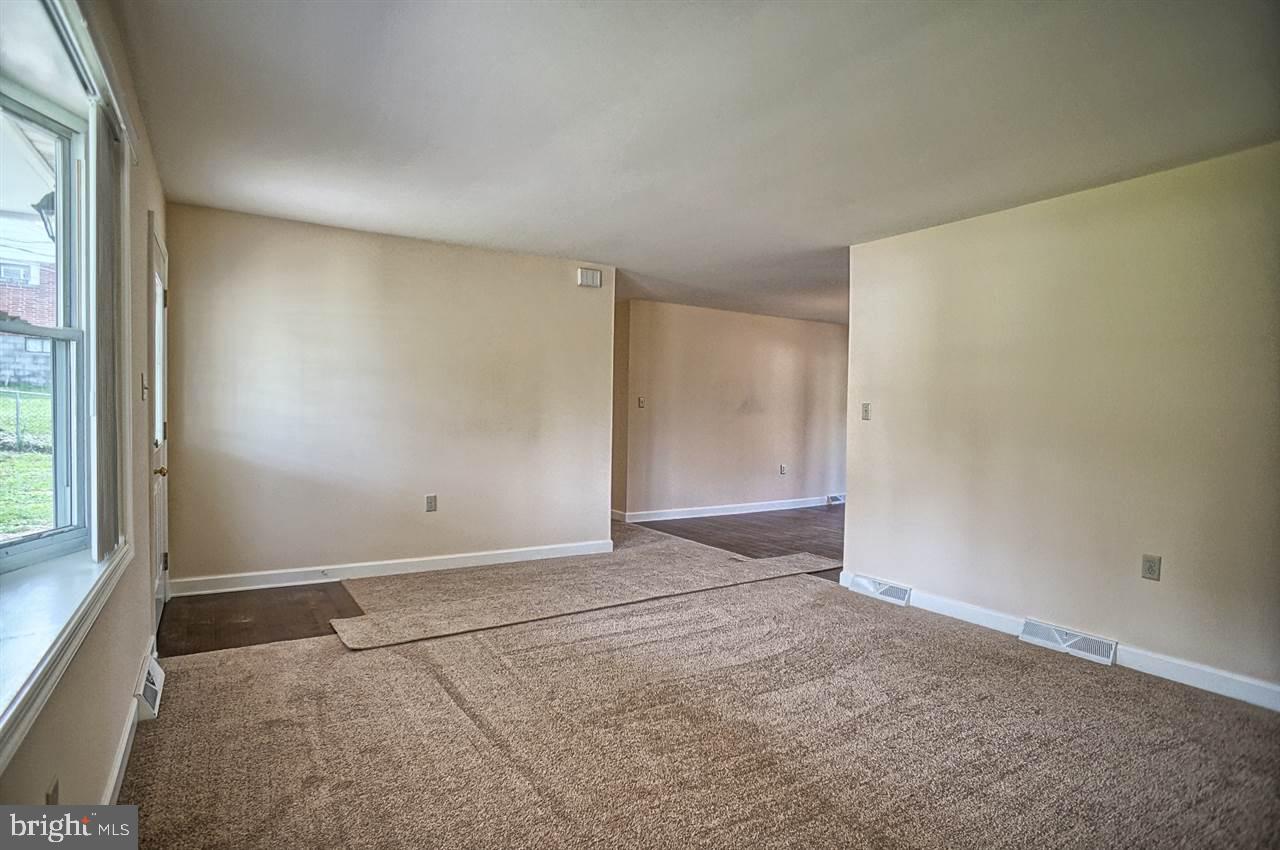 7808 Jonestown Road Harrisburg, PA 17112 - Photo 7 of 24 Gallery Image 7