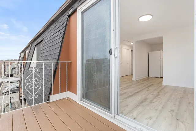 $2,100 | 55 Broad Street, Unit 15, Lynn, MA 01902