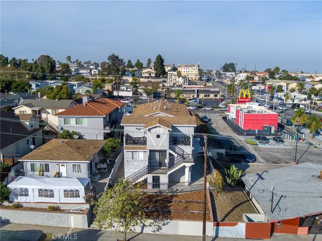 $1,299,999 | 730 West 5th Street, San Pedro, CA 90731