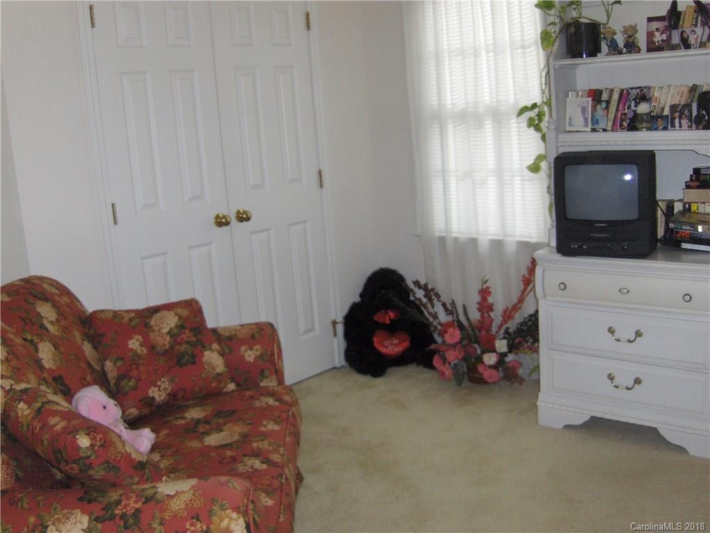 10732 Ridge Acres Road Charlotte, NC 28214 - Photo 19 of 24 Gallery Image 19
