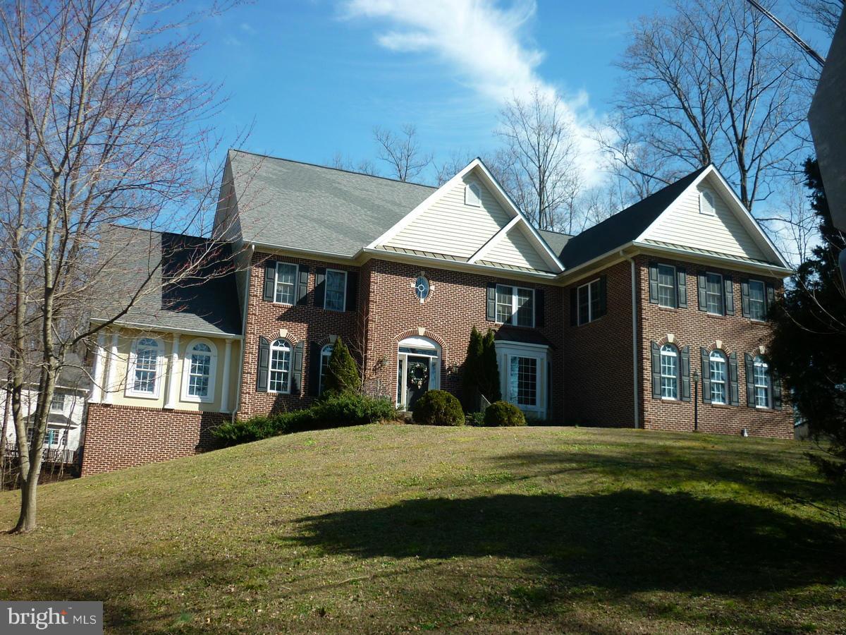 Exterior (Front)