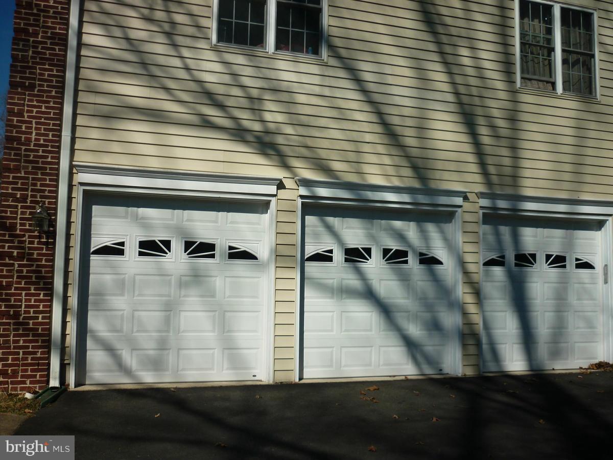 8609 Tuttle Road Springfield, VA 22152 - Photo 3 of 22 Exterior (General)