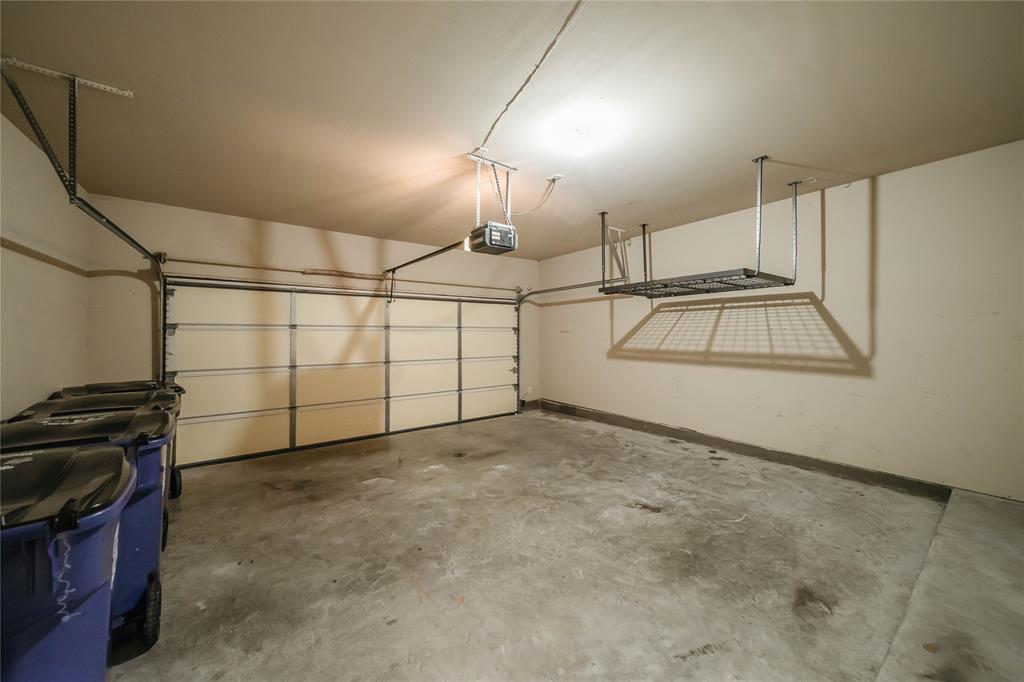 1117 Baylor Road Melissa, TX 75454 - Photo 40 of 40 a view of a garage