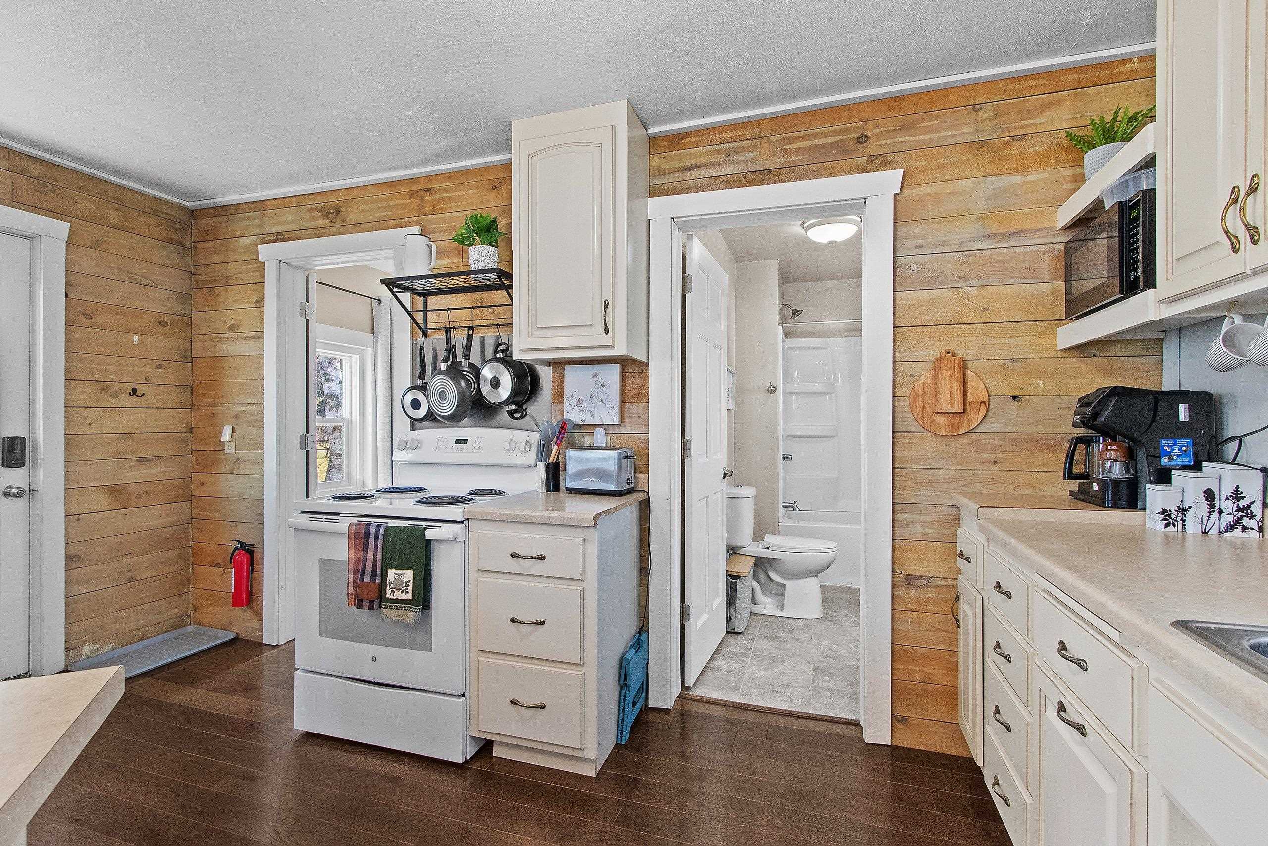 608 5th Street Oconto, WI 54153 - Photo 25 of 39