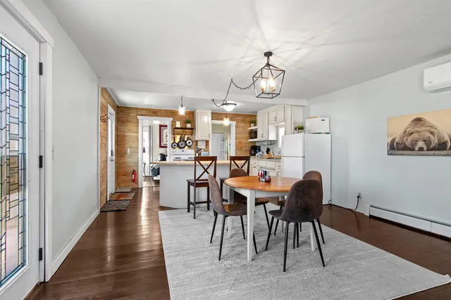 $184,900 | 608 5th Street, Oconto, WI 54153