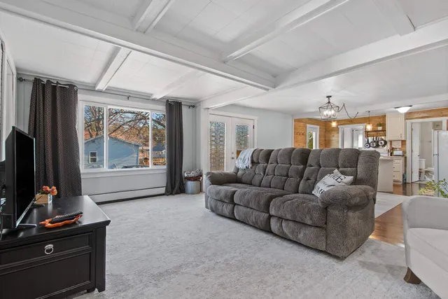 $184,900 | 608 5th Street, Oconto, WI 54153