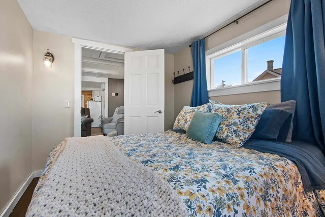 $184,900 | 608 5th Street, Oconto, WI 54153