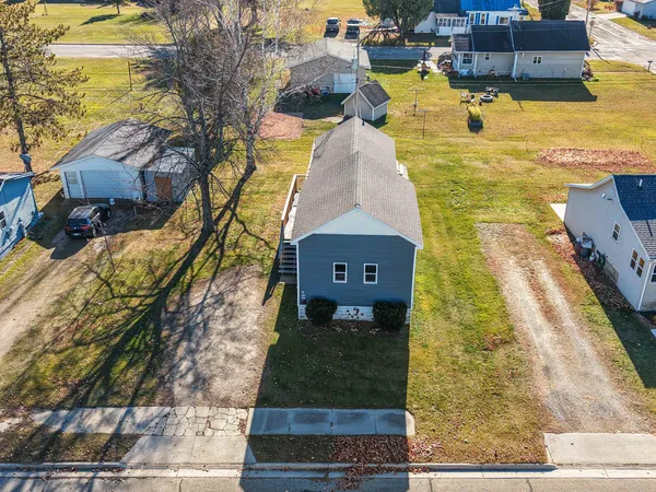 $179,900 | 608 5th Street, Oconto, WI 54153