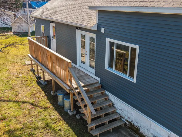 $179,900 | 608 5th Street, Oconto, WI 54153