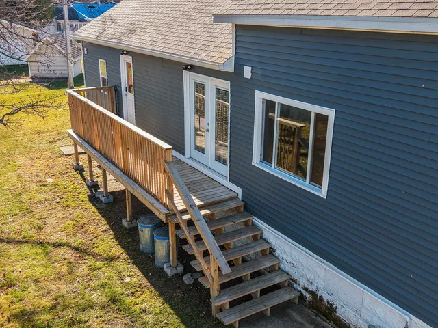 $184,900 | 608 5th Street, Oconto, WI 54153