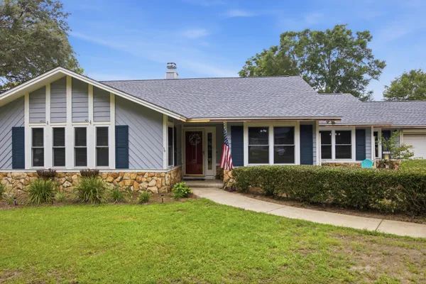 $474,500 | 406 Greenwood Way, Niceville, FL 32578