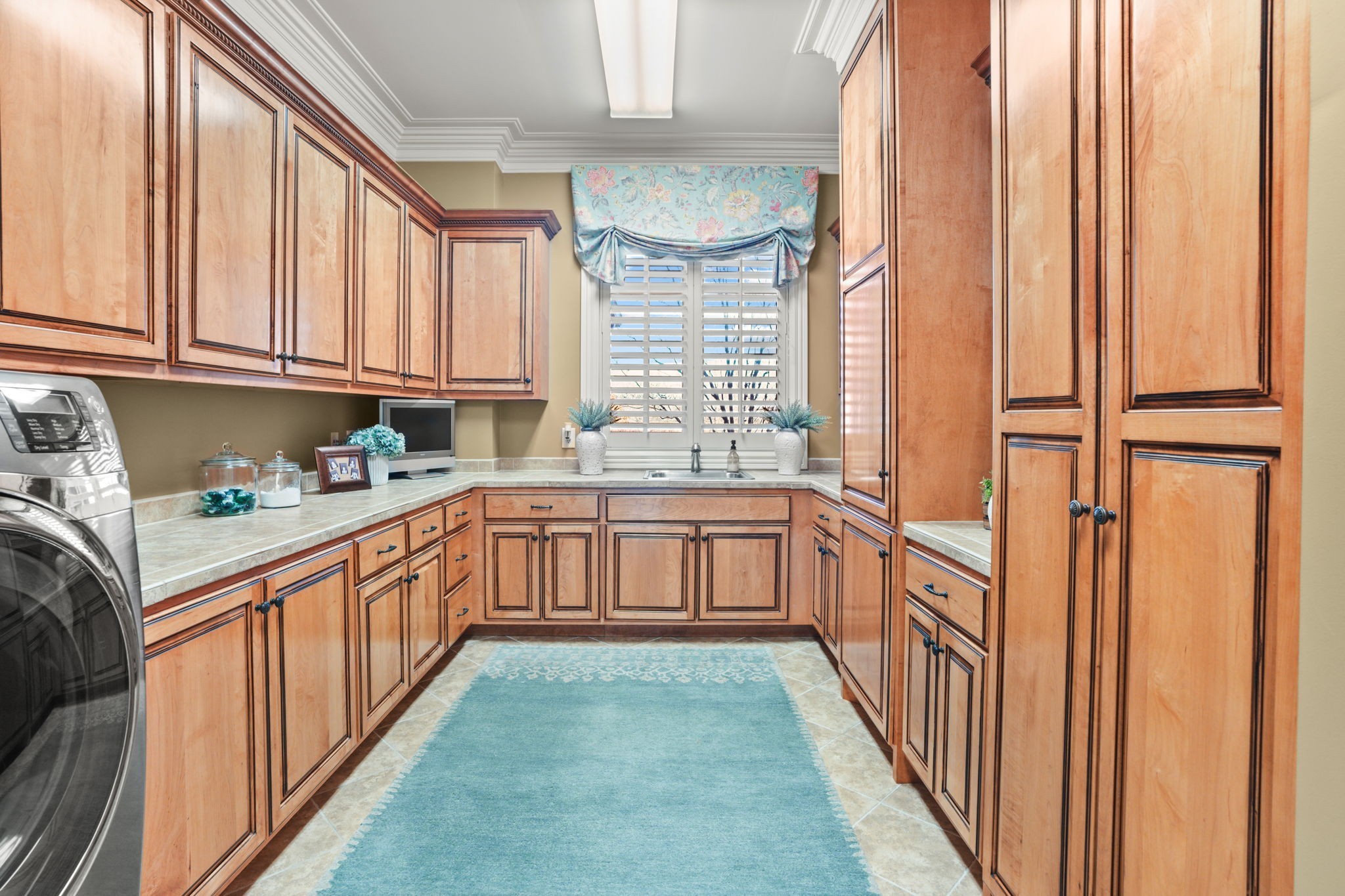 510 Davis Road Lebanon, TN 37087 - Photo 32 of 70 a kitchen with stainless steel appliances granite countertop a refrigerator a sink and dishwasher with a dishwasher next to a window