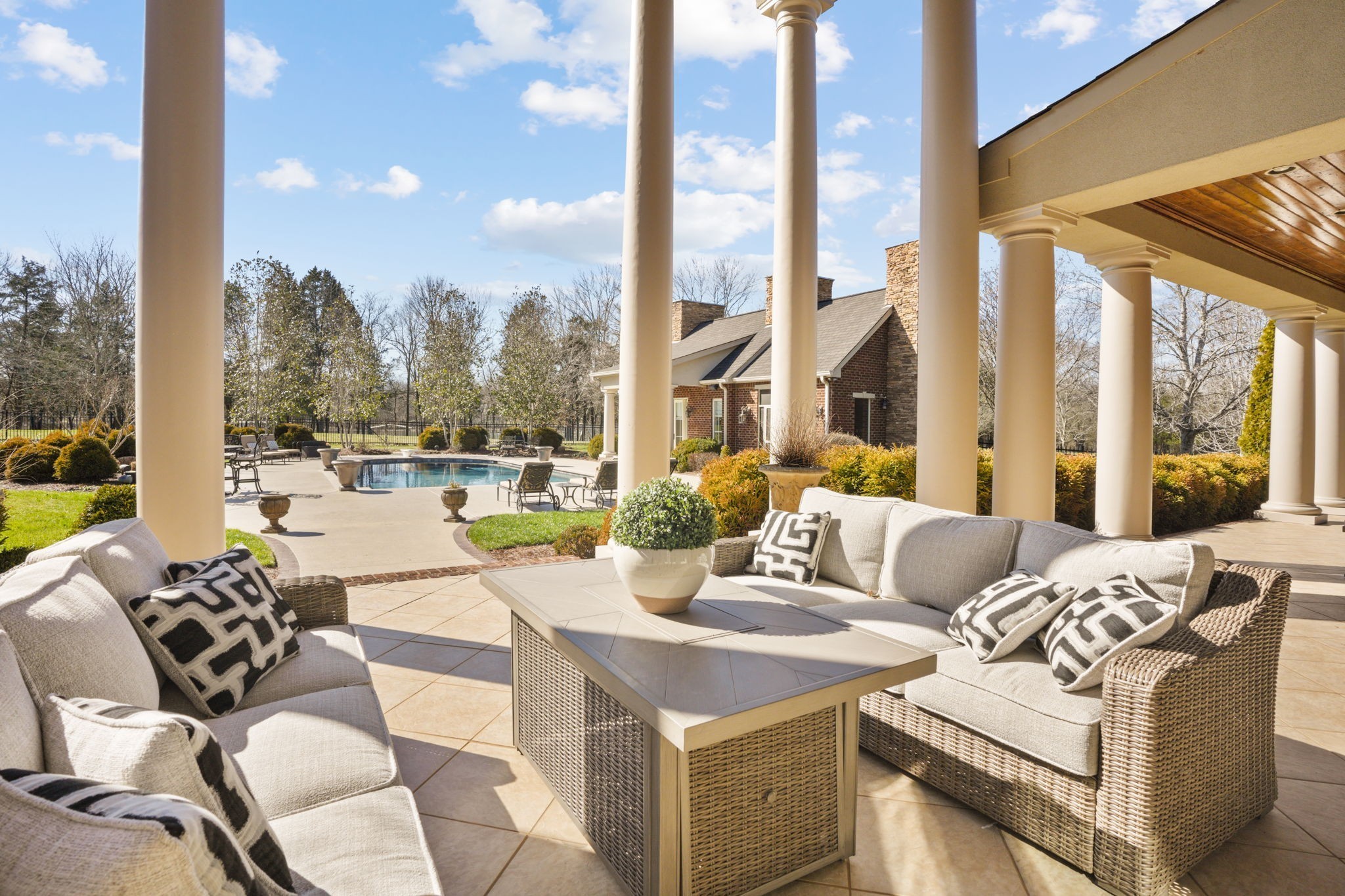 510 Davis Road Lebanon, TN 37087 - Photo 49 of 70 a living room with patio furniture and a floor to ceiling window