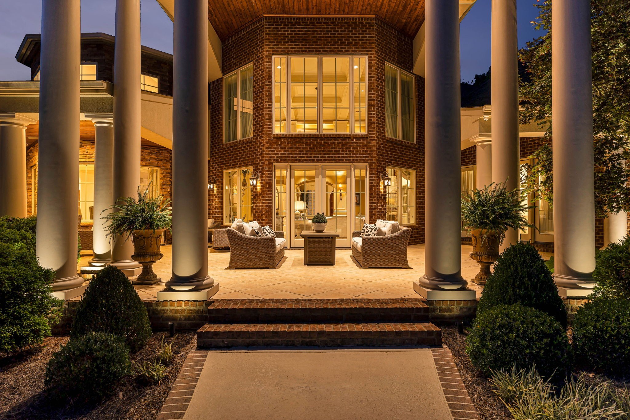 510 Davis Road Lebanon, TN 37087 - Photo 51 of 70 a view of a patio with couches and potted plants