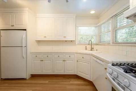 $4,800 | 321 42nd Avenue, San Mateo, CA 94403