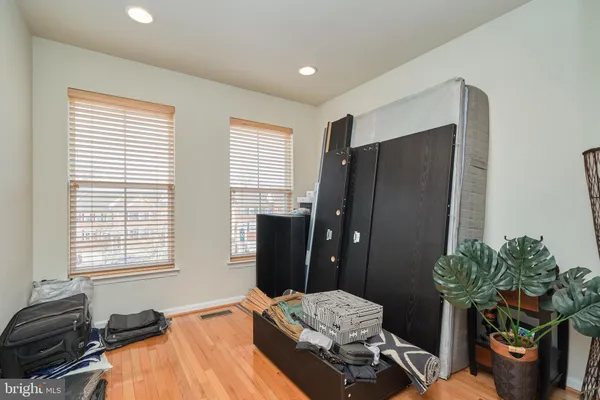 $3,900 | 3061 Waterloo Lane, Fairfax, VA 22031