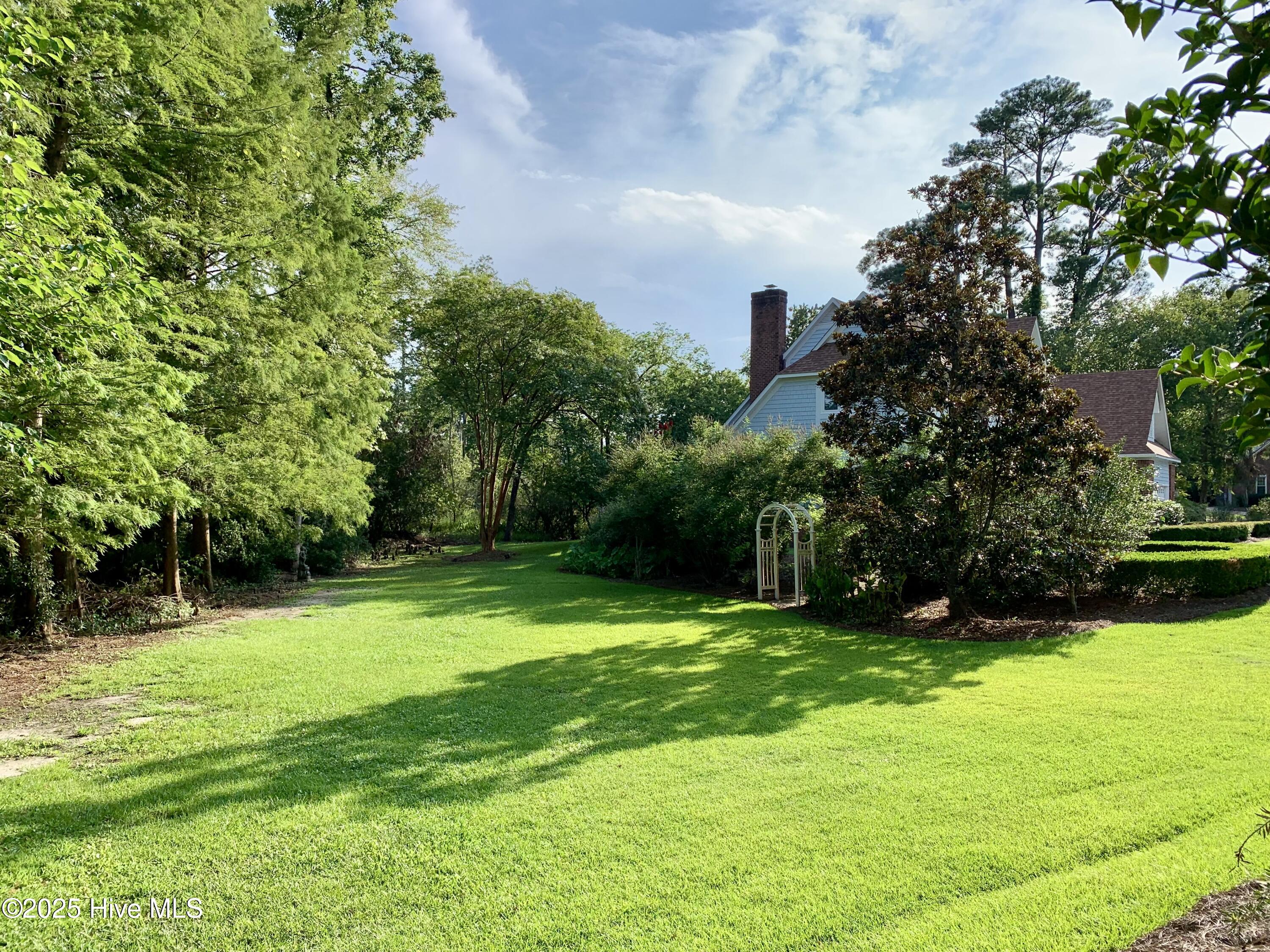201 Castle Ridge Road New Bern, NC 28562 - Photo 9 of 61 109