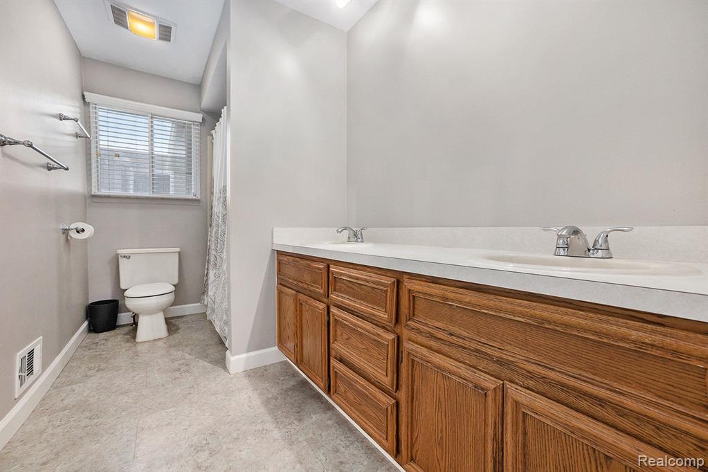 3835 Alida Avenue Rochester Hills, MI 48309 - Photo 15 of 26