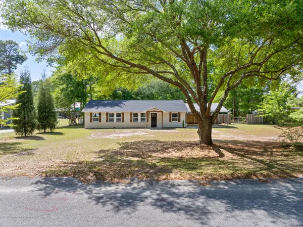 $325,000 | 102 Bonneau Street, Bonneau, SC 29431