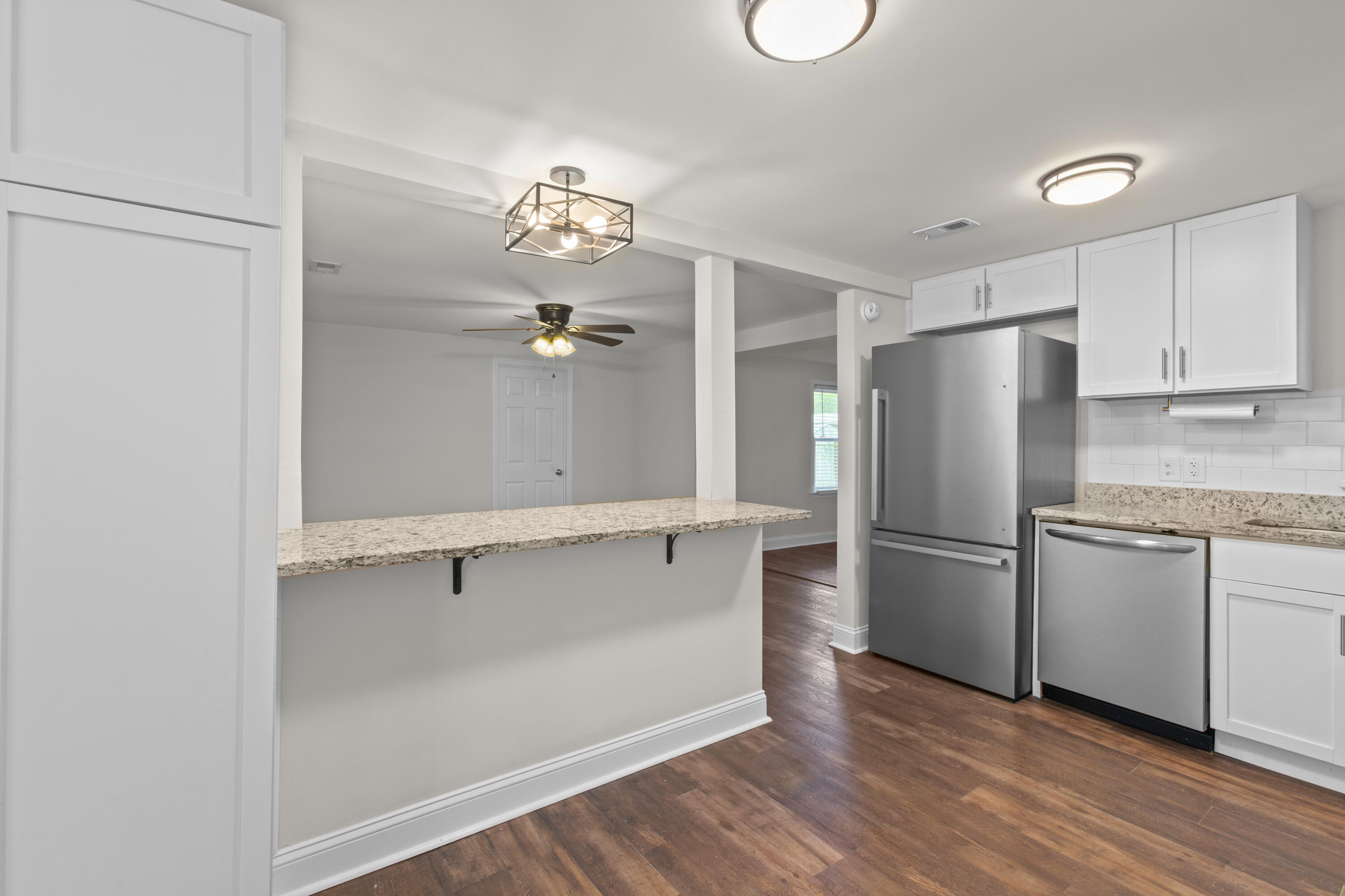 102 Bonneau Street Bonneau, SC 29431 - Photo 5 of 15 102Bonneau.NicoleBurbagePhoto-4