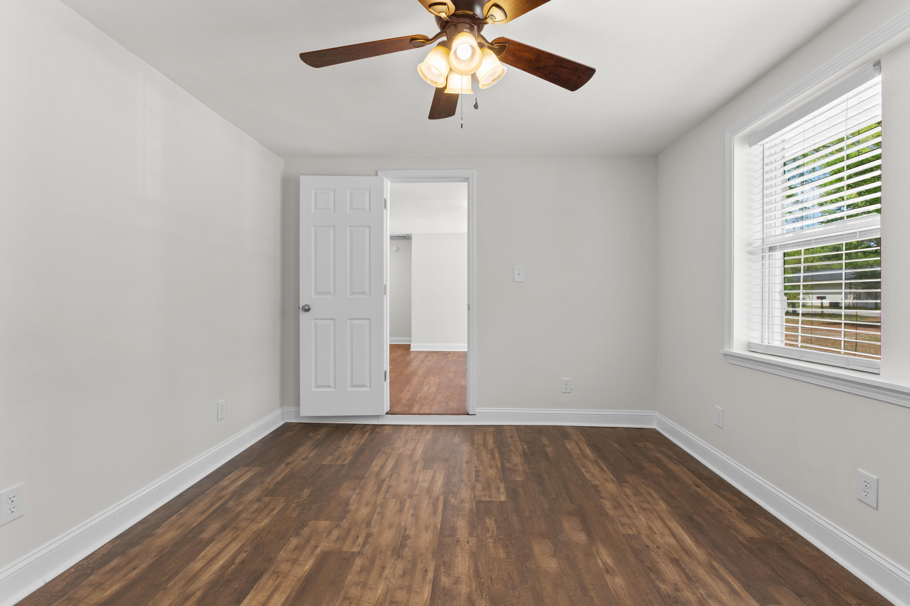 102 Bonneau Street Bonneau, SC 29431 - Photo 10 of 15 102Bonneau.NicoleBurbagePhoto-12