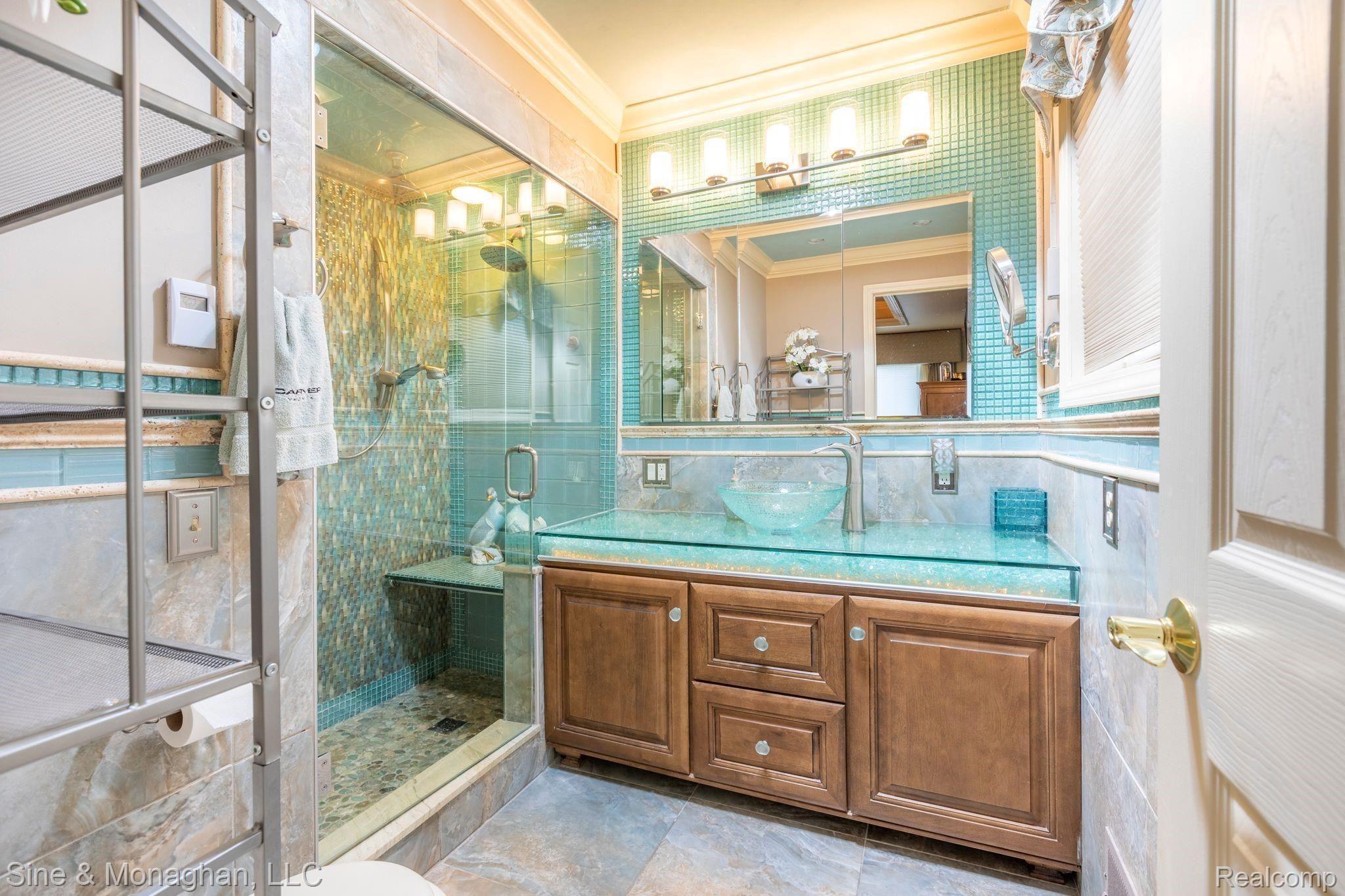 85 Stonehurst Road Grosse Pointe, MI 48236 - Photo 16 of 39 85 Stonehurst Rd-22.jpg