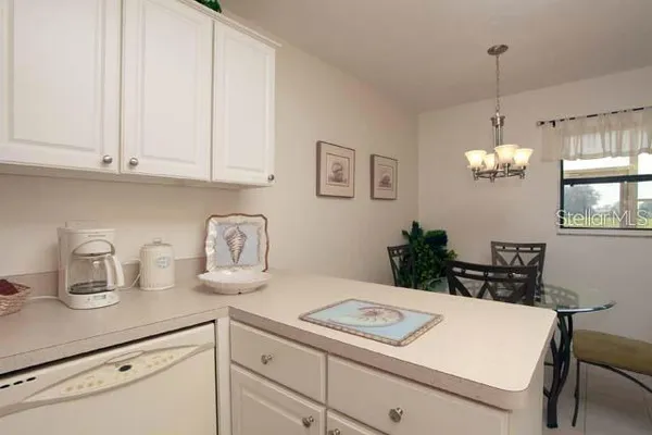 $3,000 | 7153 West Country Club Drive North, Unit 146, Sarasota, FL 34243