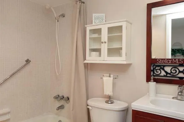 $3,000 | 7153 West Country Club Drive North, Unit 146, Sarasota, FL 34243