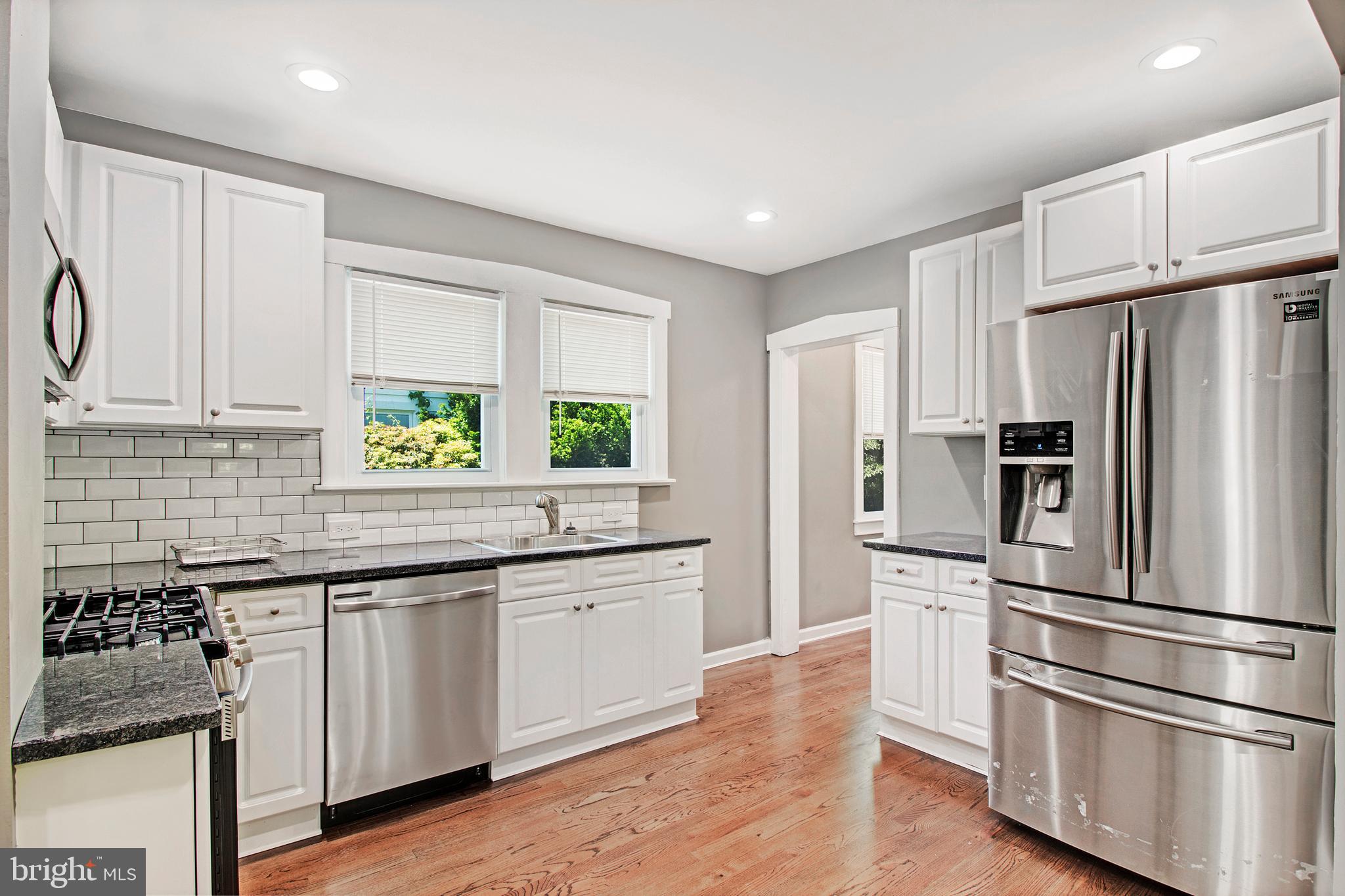 92 West Upper Ferry Road Trenton, NJ 08628 - Photo 8 of 26 Kitchen