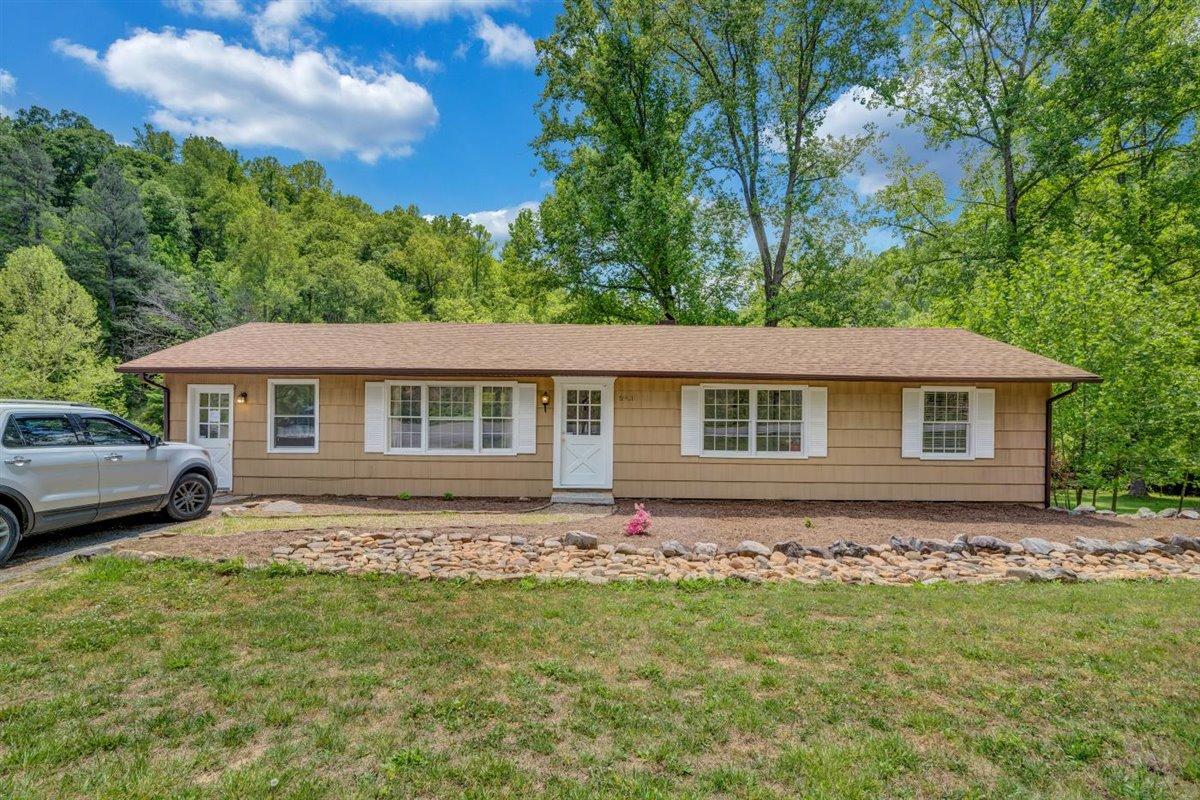 5961 Goodview Road Goodview, VA 24095 - Photo 2 of 35 01-Rapid Imagery-112