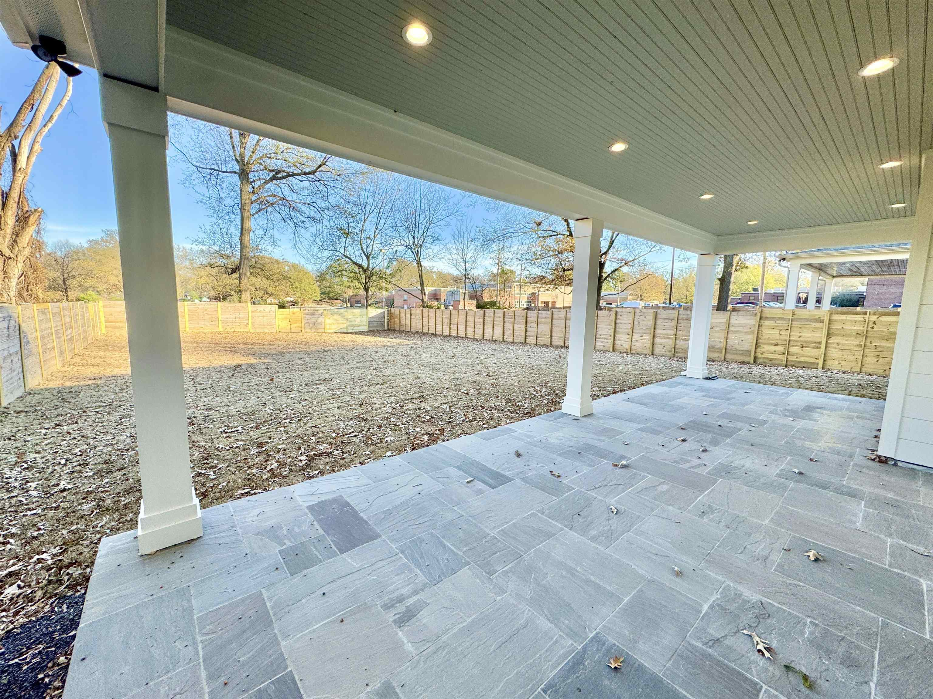 354 Avon Road Memphis, TN 38117 - Photo 37 of 40 Fenced backyard featuring a patio area