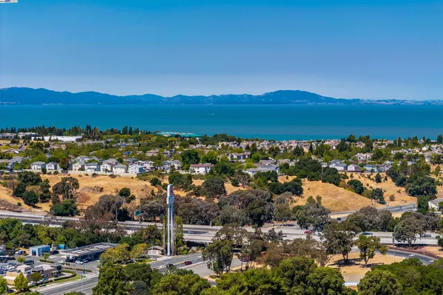 $685,000 | 943 Coral Ridge Circle, Rodeo, CA 94572