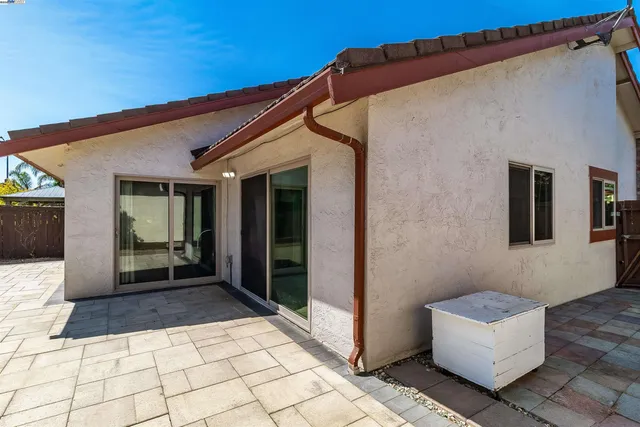 $685,000 | 943 Coral Ridge Circle, Rodeo, CA 94572