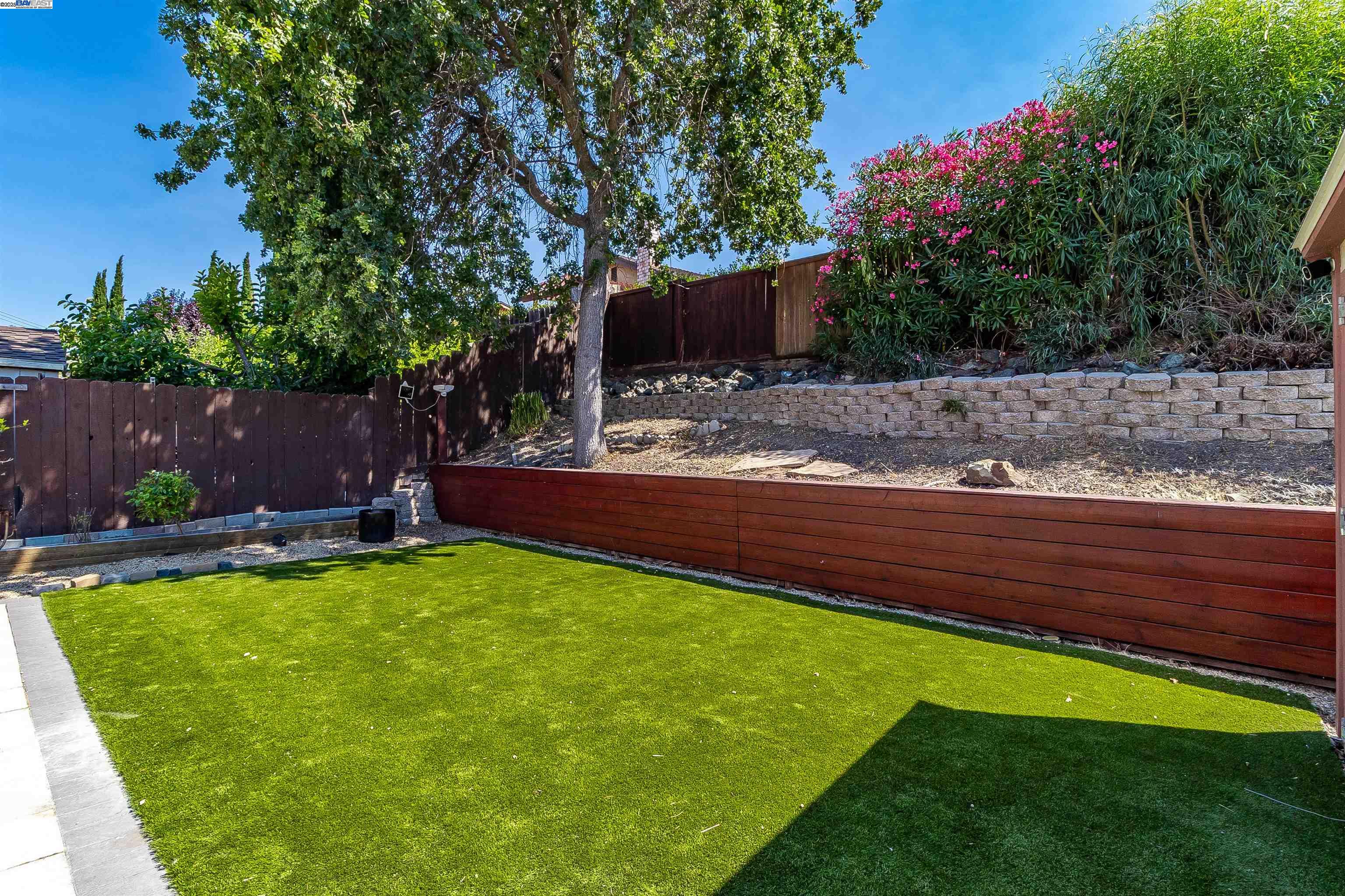 943 Coral Ridge Circle Rodeo, CA 94572 - Photo 13 of 45