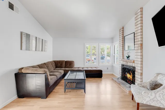 $685,000 | 943 Coral Ridge Circle, Rodeo, CA 94572