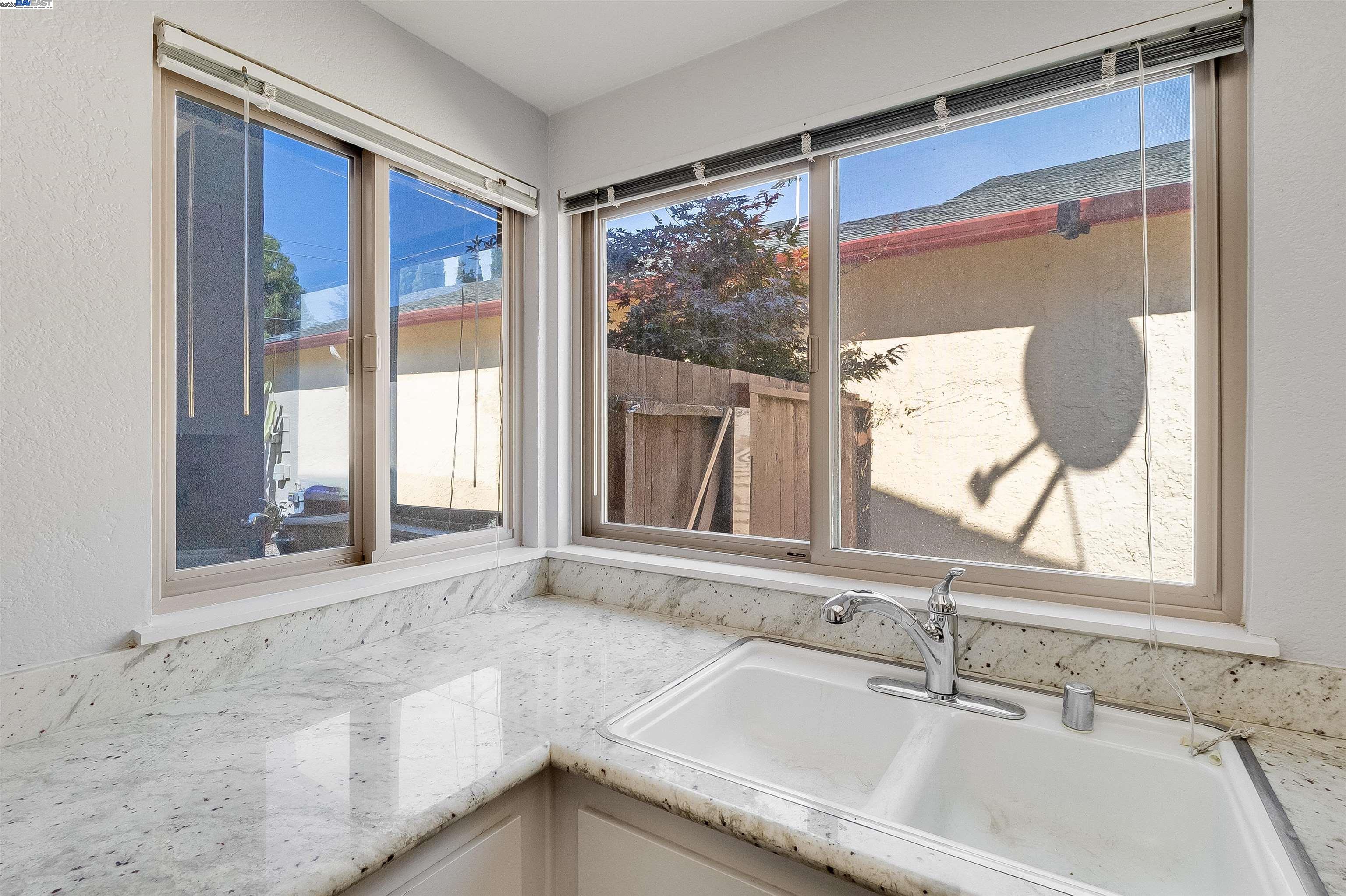 943 Coral Ridge Circle Rodeo, CA 94572 - Photo 25 of 45