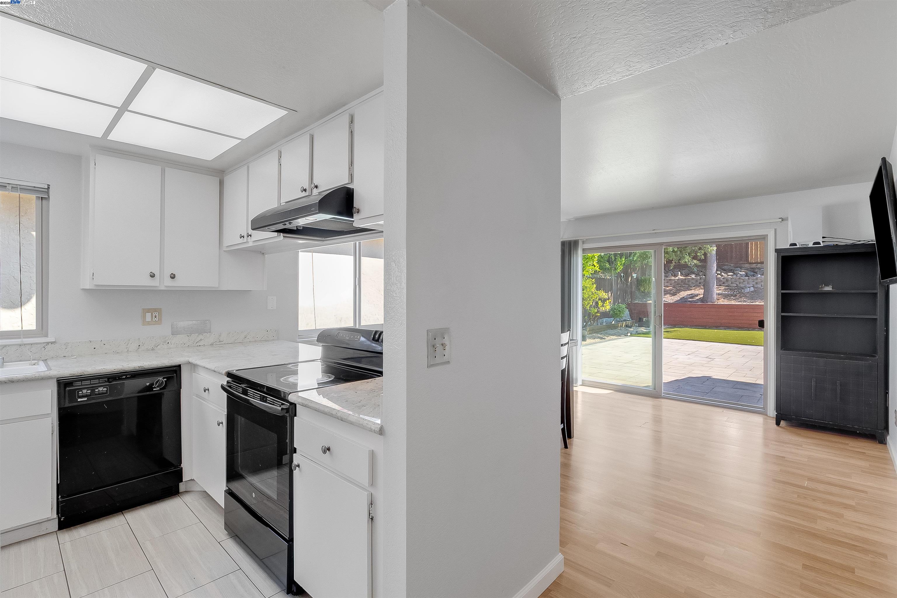 943 Coral Ridge Circle Rodeo, CA 94572 - Photo 28 of 45