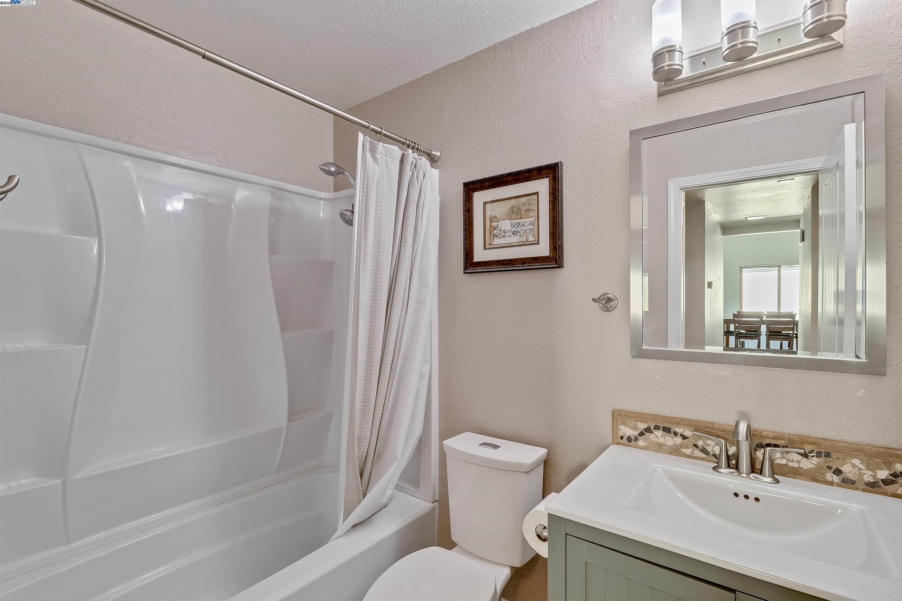 943 Coral Ridge Circle Rodeo, CA 94572 - Photo 35 of 45