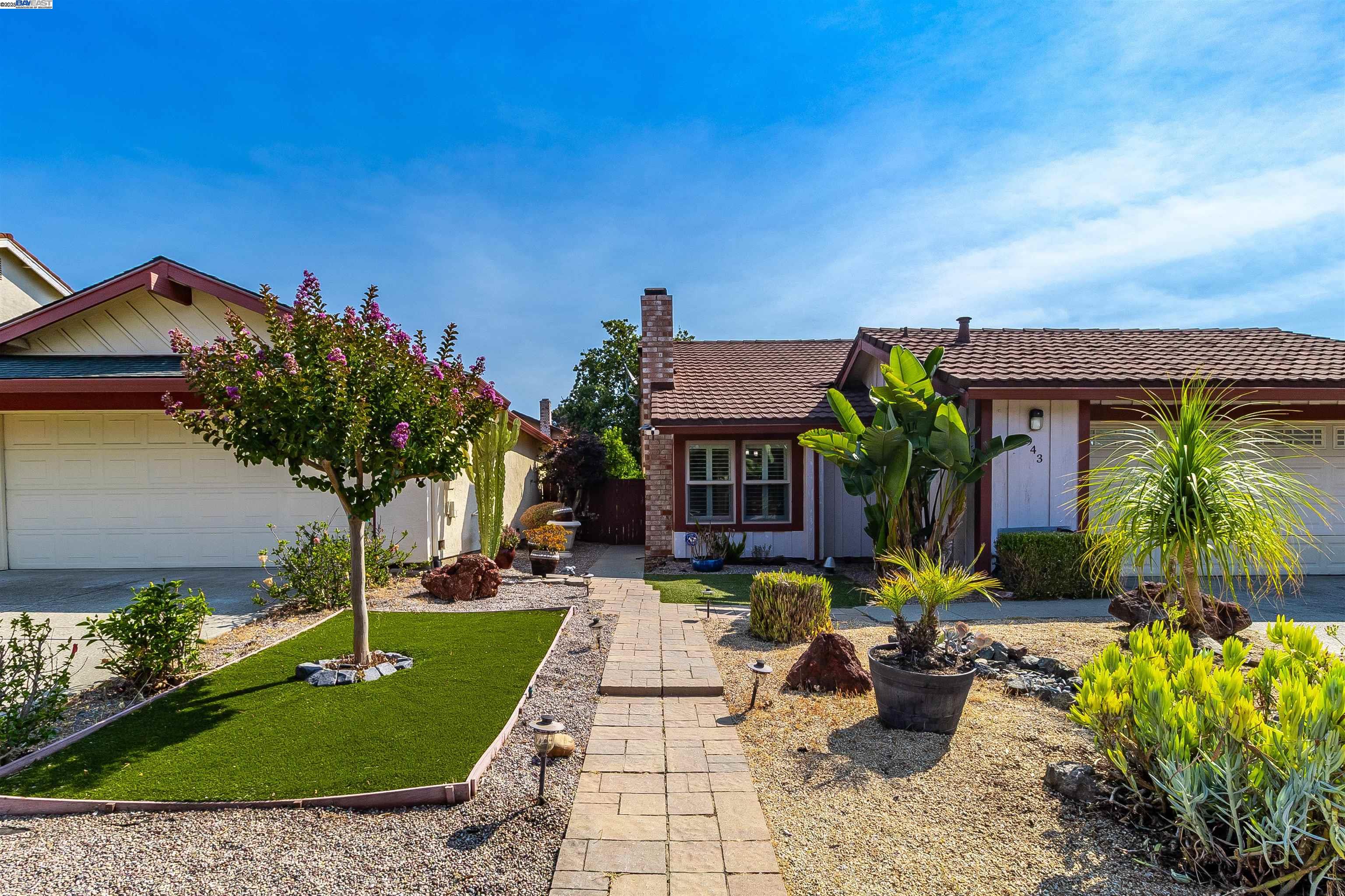 943 Coral Ridge Circle Rodeo, CA 94572 - Photo 4 of 45