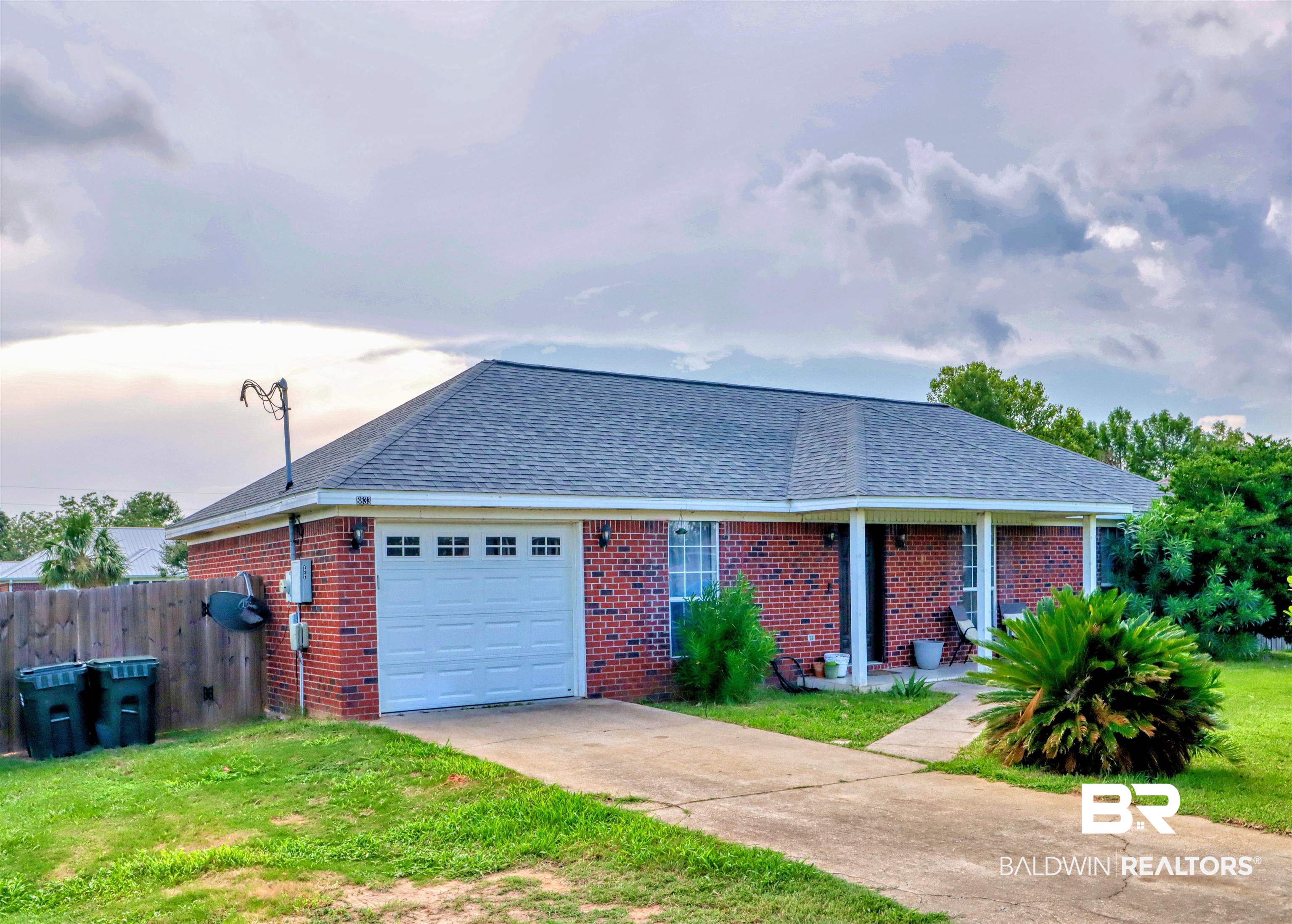 8833 Sherman Road Foley, AL 36535 - Photo 7 of 26 Front of the house