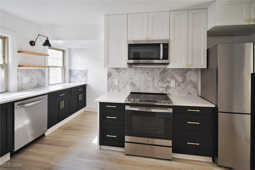 17424 Winslow Road Cleveland, OH 44120 - Photo 2 of 45 Down Unit - Kitchen