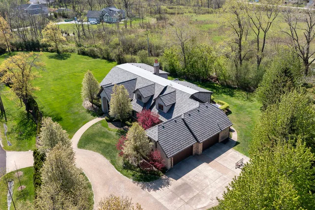 $3,200,000 | 1630 Ridge Road, Highland Park, IL 60035