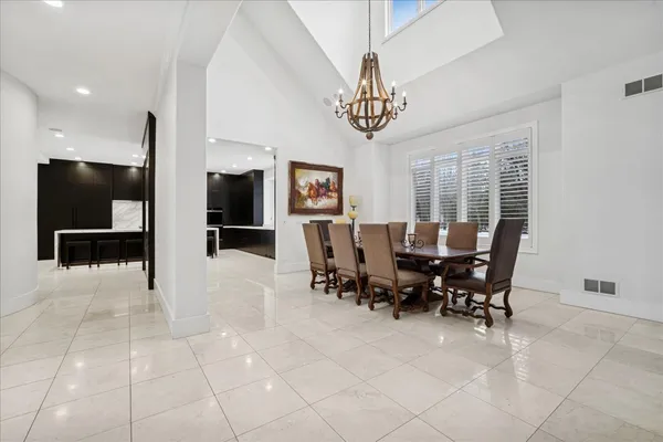 $3,200,000 | 1630 Ridge Road, Highland Park, IL 60035