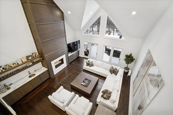 $3,200,000 | 1630 Ridge Road, Highland Park, IL 60035