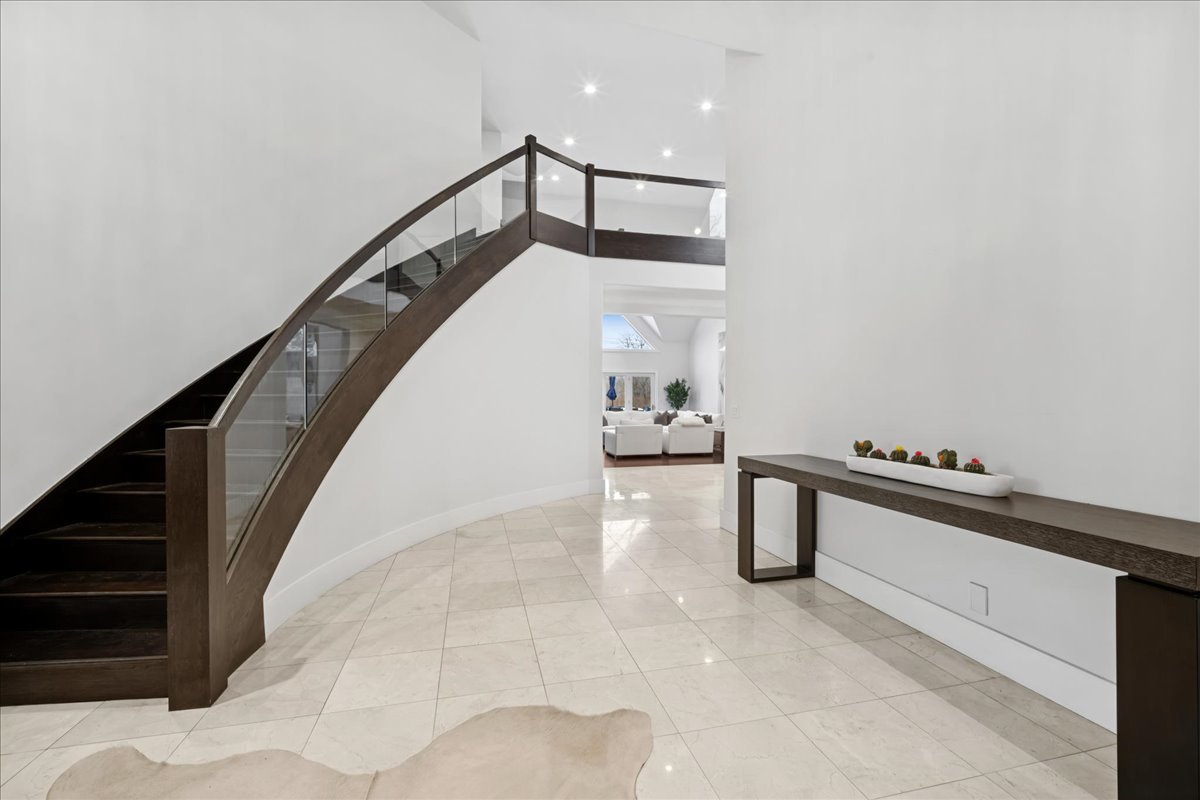 1630 Ridge Road Highland Park, IL 60035 - Photo 3 of 61