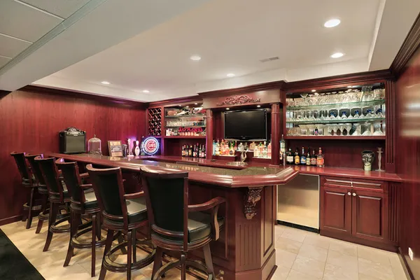 $3,200,000 | 1630 Ridge Road, Highland Park, IL 60035